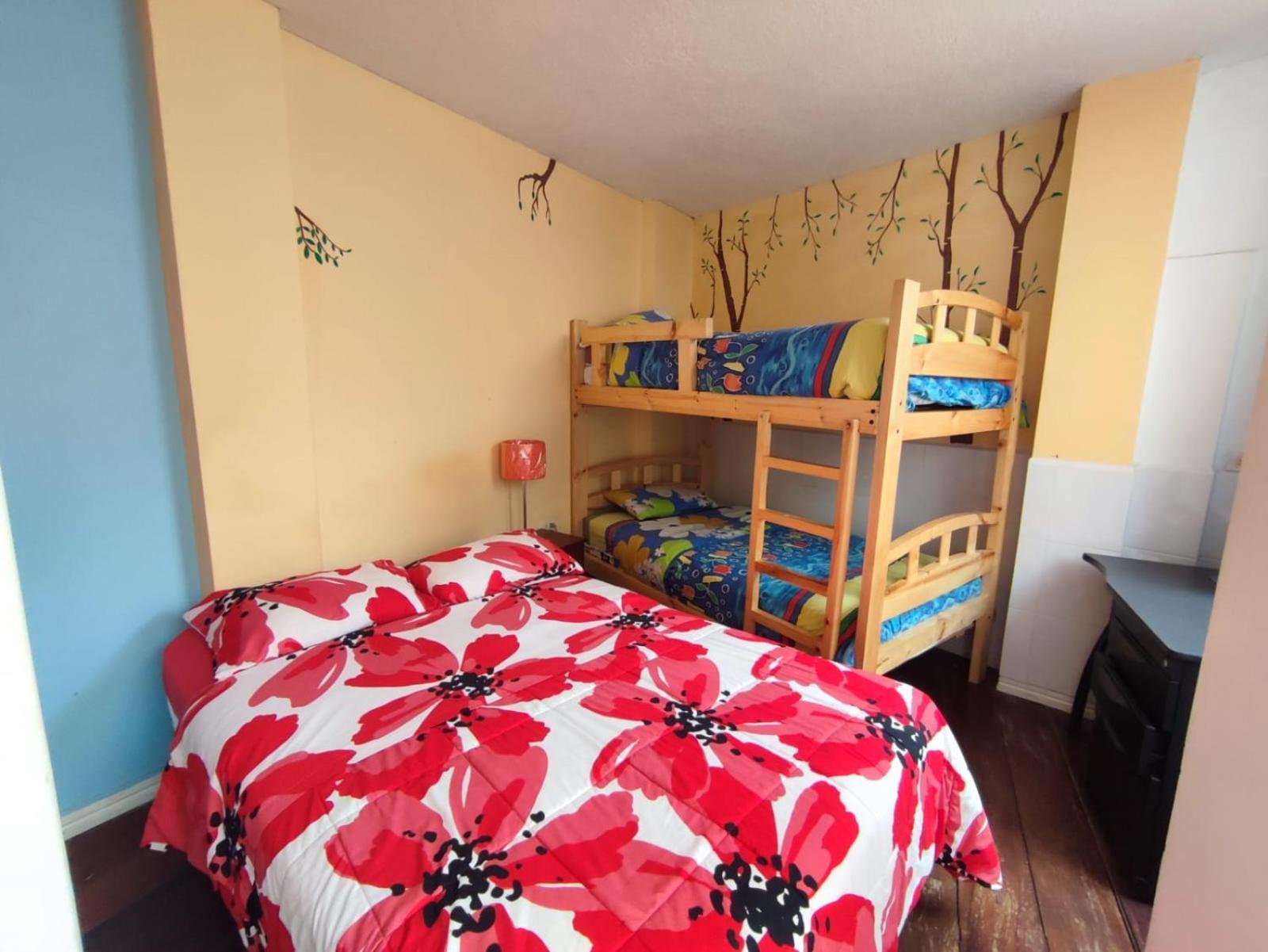 Mayra'S Apartments And Spanish School Баньос Экстерьер фото